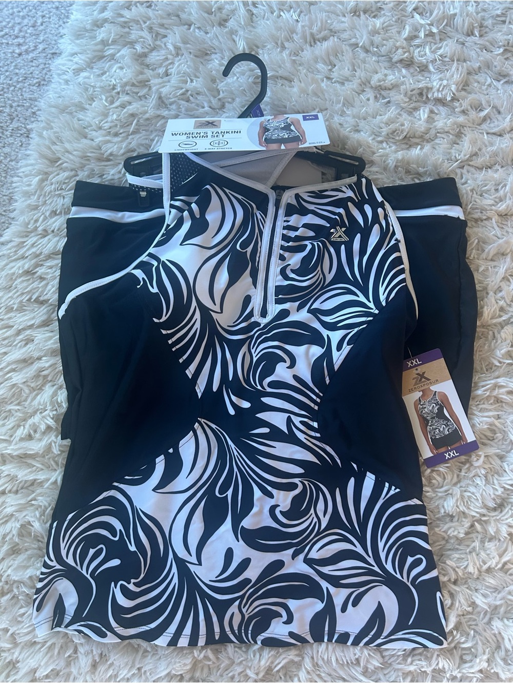 ZeroXposur Black and White Printed Women's Tankini Top